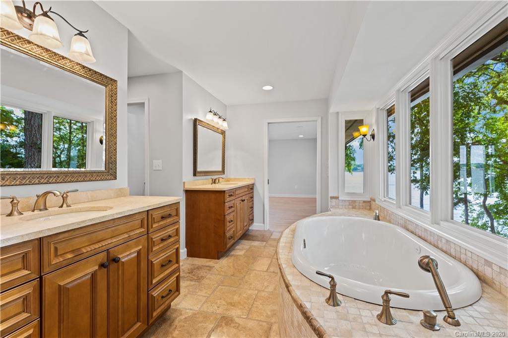 36 Sunrise Point Road Lake Wylie, SC 29710 - Photo 33 of 45 Gallery Image 33