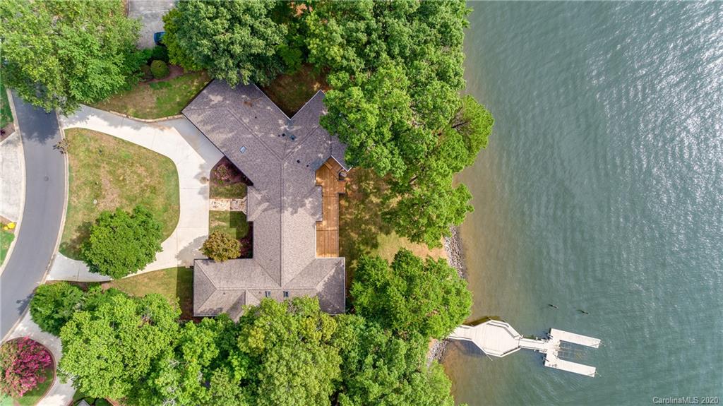 36 Sunrise Point Road Lake Wylie, SC 29710 - Photo 6 of 45 Gallery Image 6
