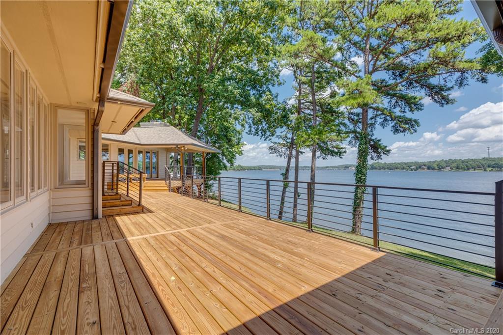 36 Sunrise Point Road Lake Wylie, SC 29710 - Photo 7 of 45 Gallery Image 7