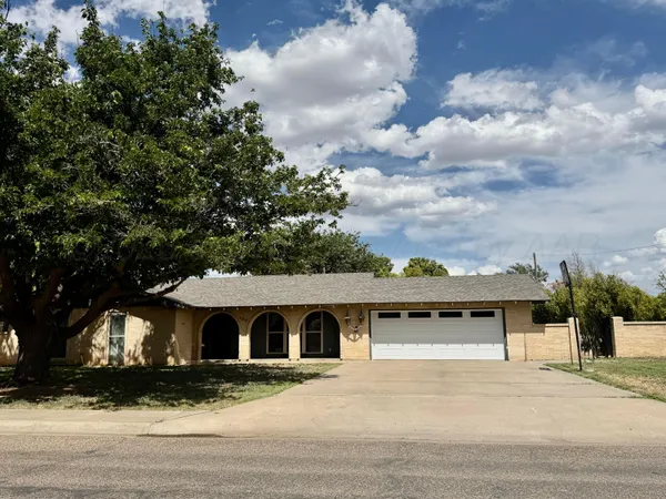 $280,000 | 100 Dallam Avenue, Dumas, TX 79029