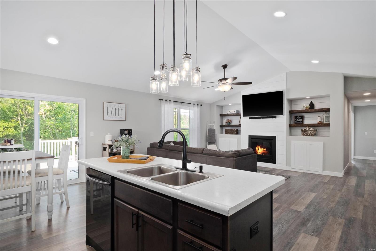 7130 Clayton Road Waterloo, IL 62298 - Photo 12 of 38