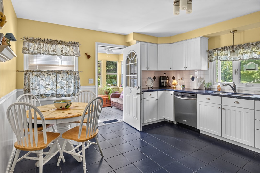 130 Thurston Street Riverside, RI 02915 - Photo 14 of 50 Gallery Image 14