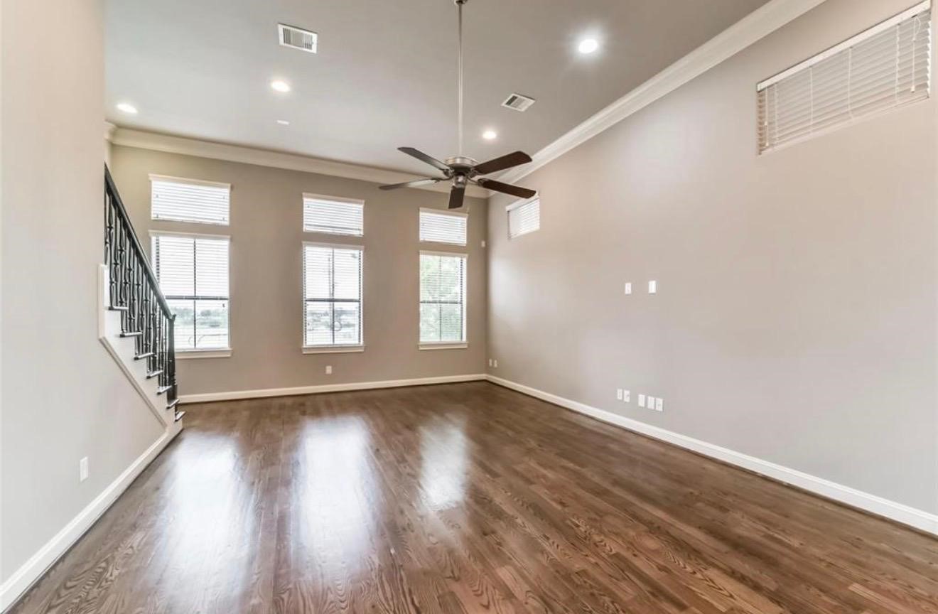 9642 Knight Road Houston, TX 77045 - Photo 13 of 26