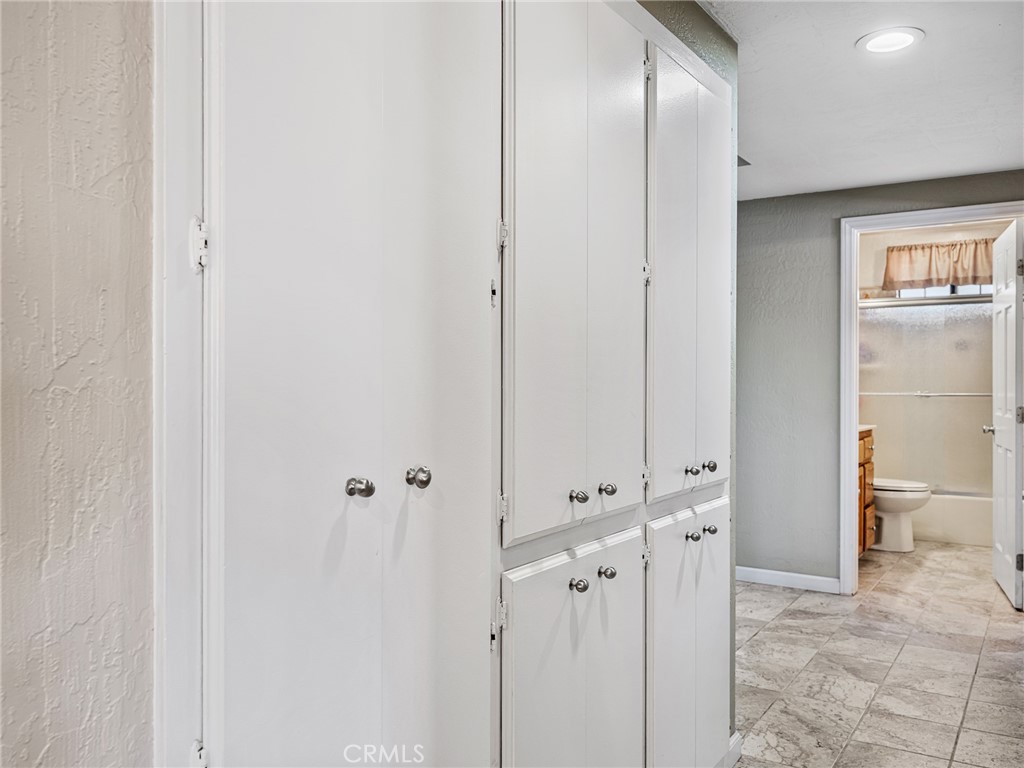 14154 Hopi Road Apple Valley, CA 92307 - Photo 20 of 45