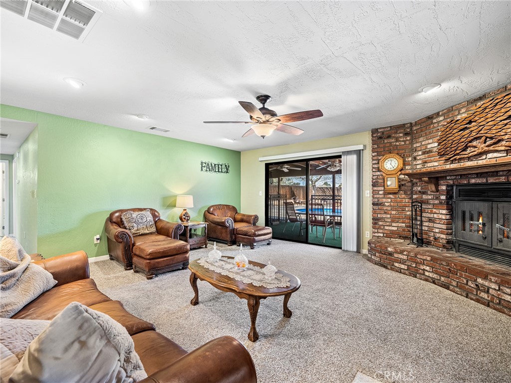 14154 Hopi Road Apple Valley, CA 92307 - Photo 6 of 45