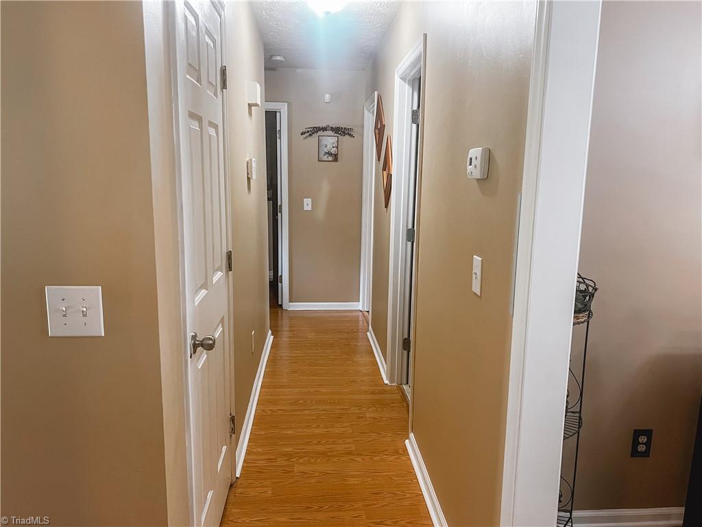 146 South Bridgewater Road Mount Airy, NC 27030 - Photo 16 of 31