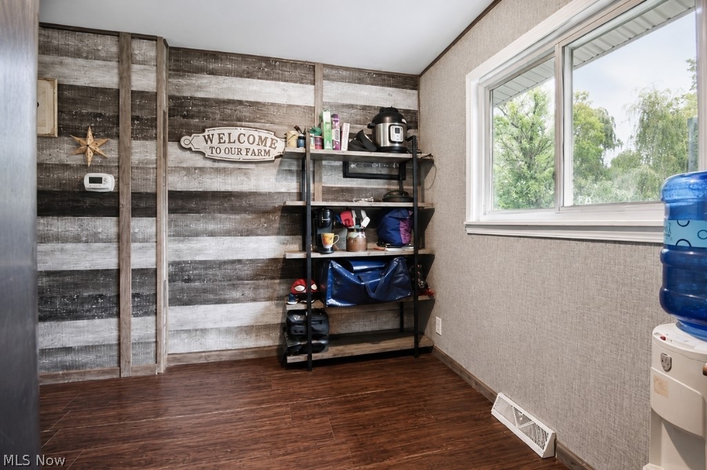 12975 Caves Road Chesterland, OH 44026 - Photo 11 of 41 Gallery Image 11