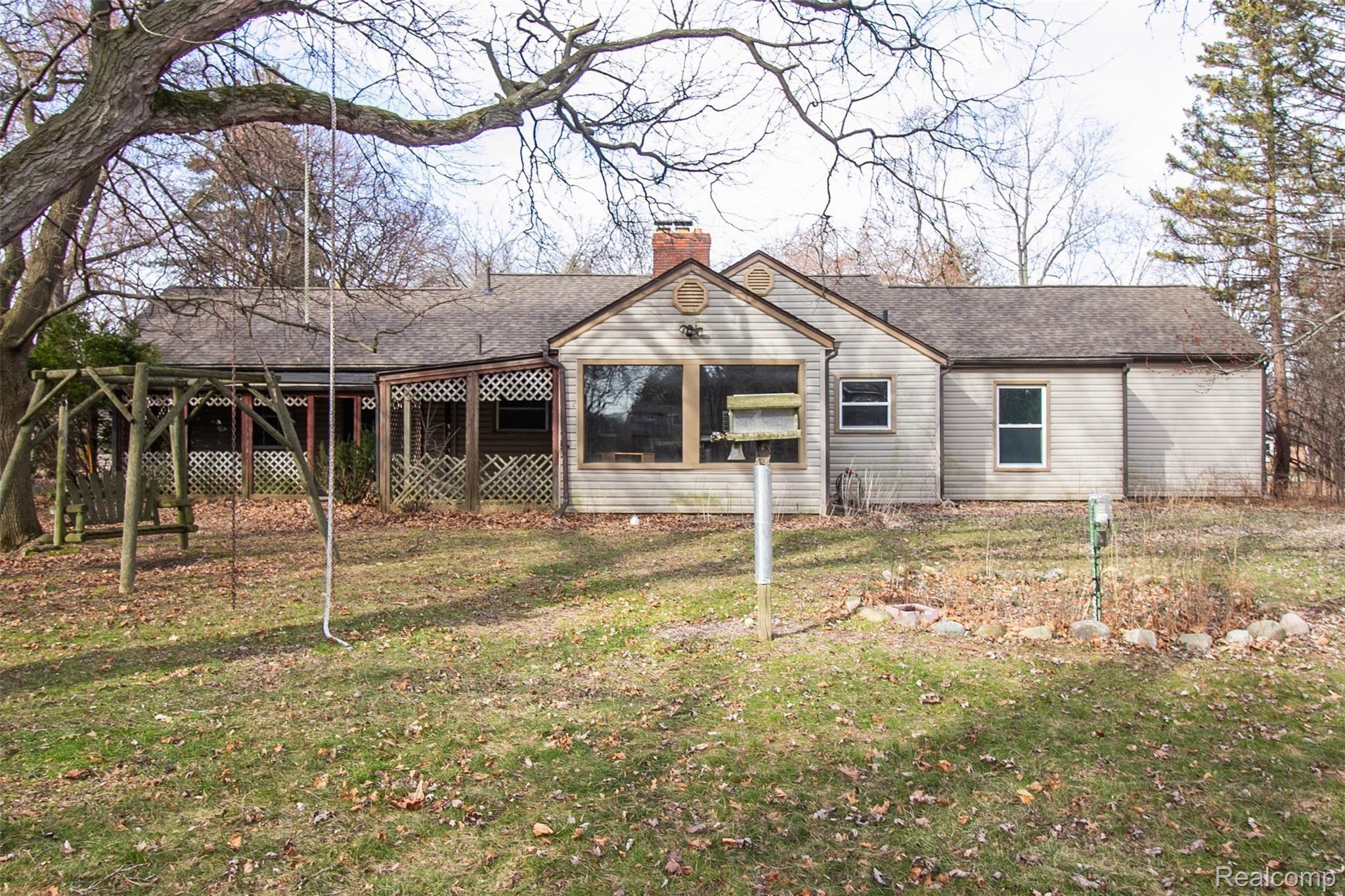 19476 Fry Road Northville, MI 48167 - Photo 10 of 37 fry10.jpg