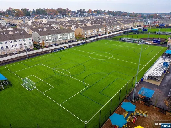 a view of a tennis court