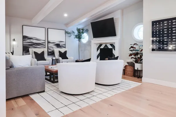 $6,596 | 243 West Harmont Drive, Phoenix, AZ 85021