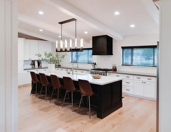 $6,596 | 243 West Harmont Drive, Phoenix, AZ 85021