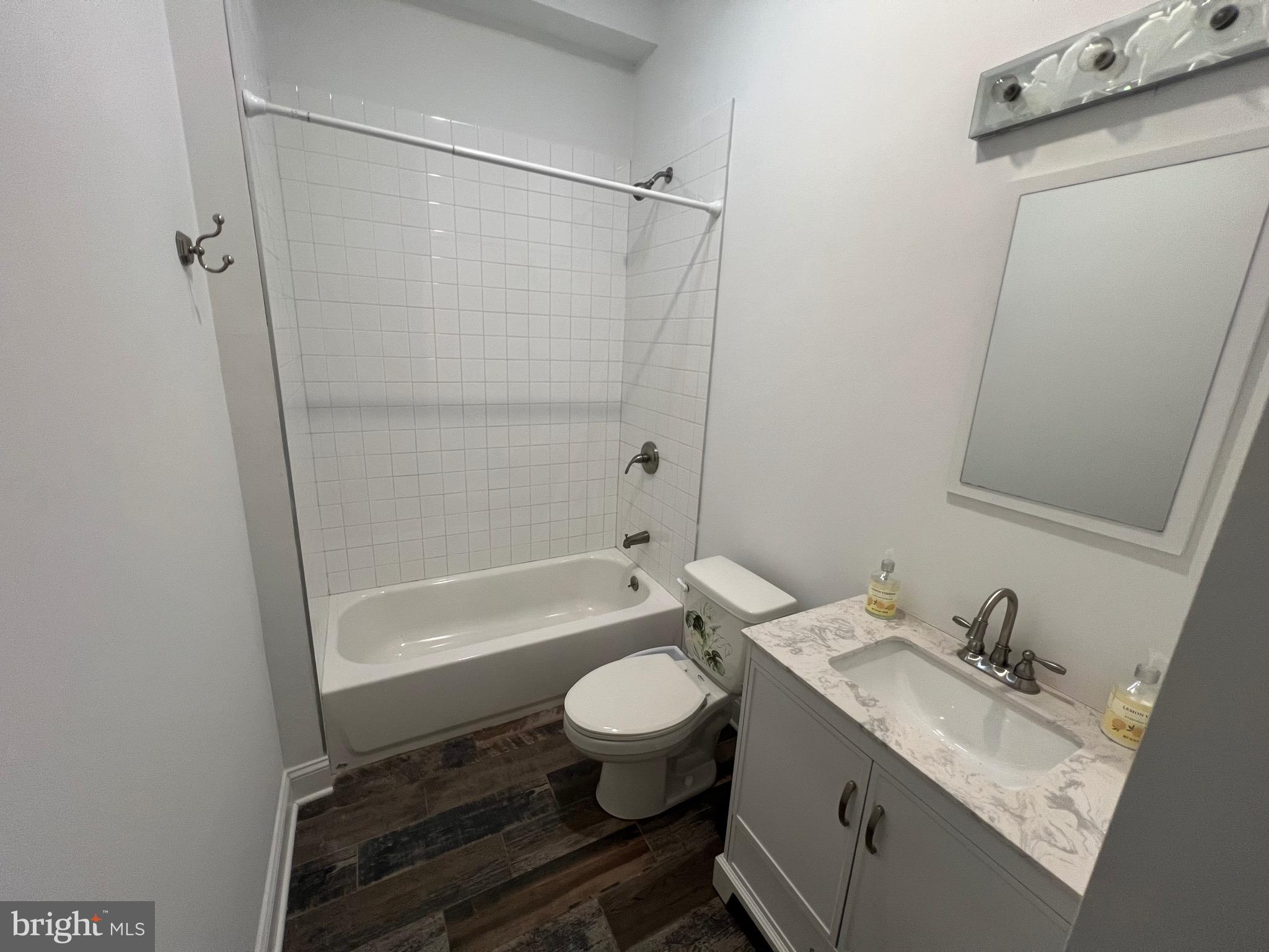 3228 West Diamond Street, Unit 2 Philadelphia, PA 19121 - Photo 7 of 8