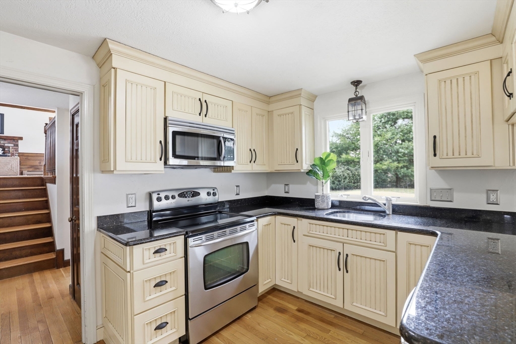 50 Jerusalem Road Cohasset, MA 02025 - Photo 9 of 42