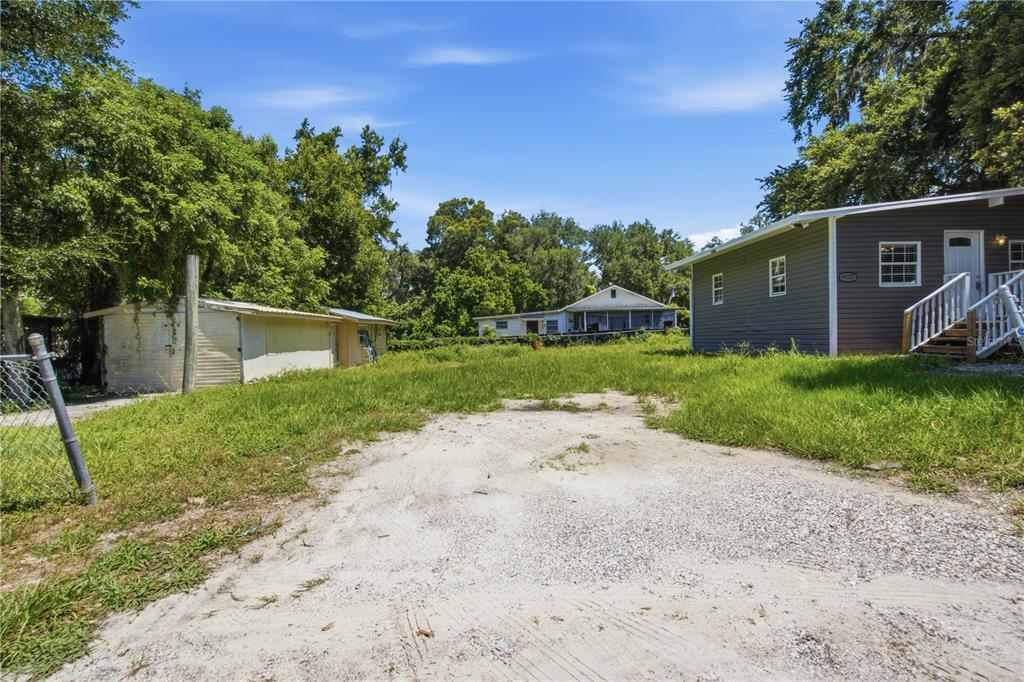 39217 Fibelkorn Road Zephyrhills, FL 33540 - Photo 4 of 27
