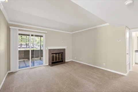 $474,999 | 660 Canyon Oaks Drive, Unit B, Oakland, CA 94605