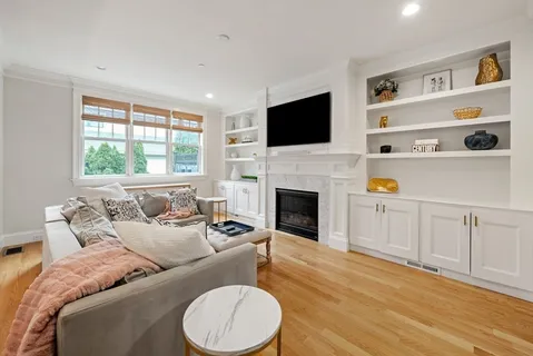 $1,275,000 | 21 Lillian Way, Unit 21, Wayland, MA 01778