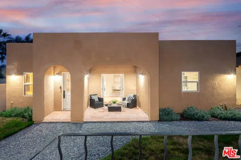 $1,250,000 | 1826 West 78th Street, Los Angeles, CA 90047