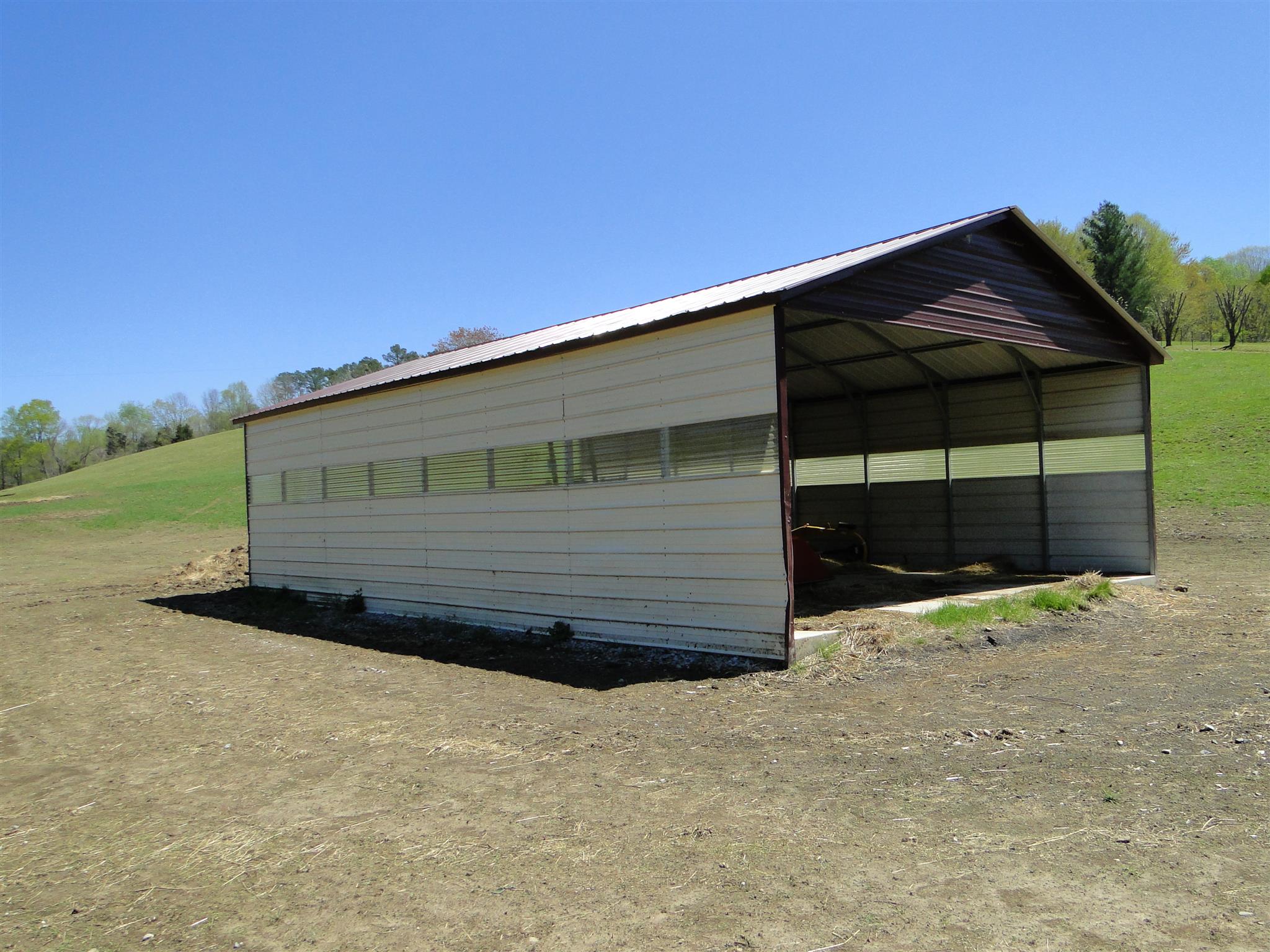 999 Deep Cut Road Erin, TN 37061 - Photo 16 of 29 Gallery Image 16