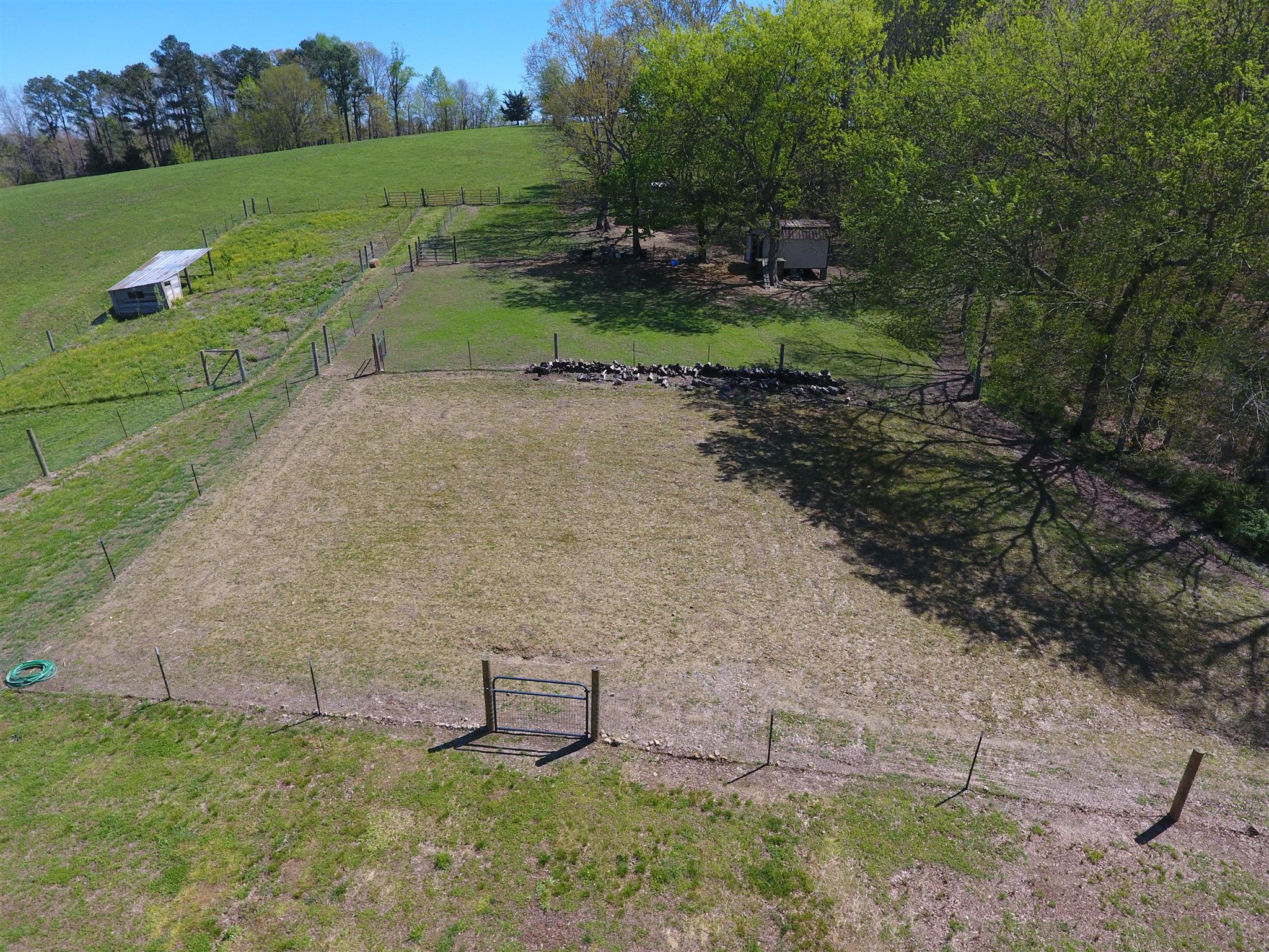 999 Deep Cut Road Erin, TN 37061 - Photo 20 of 29 Gallery Image 20