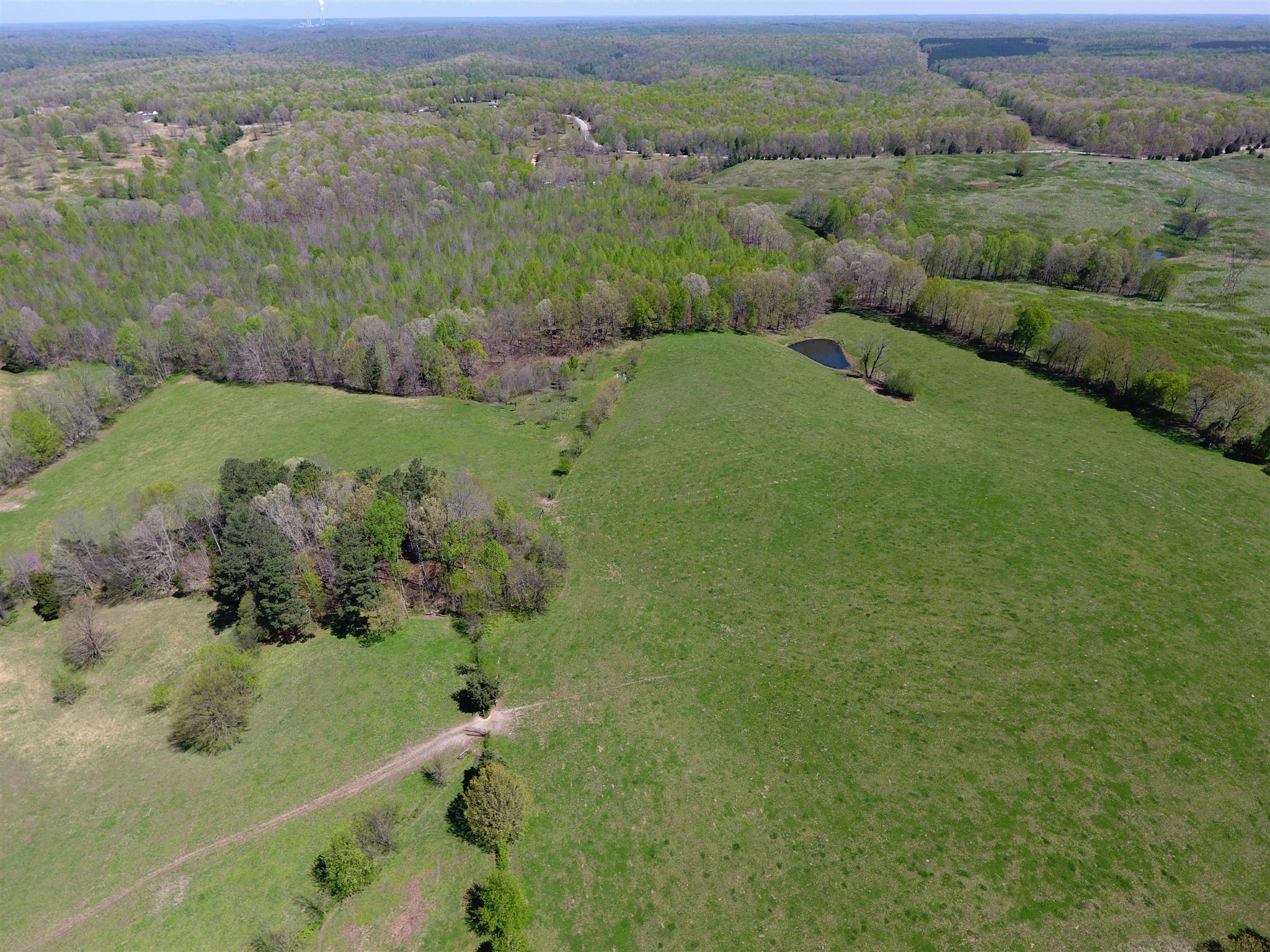 999 Deep Cut Road Erin, TN 37061 - Photo 23 of 29 Gallery Image 23