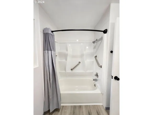 $230,000 | 504 Silver Avenue, Drain, OR 97435