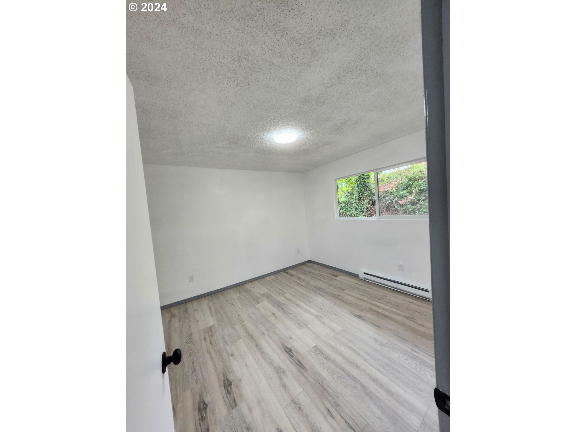 504 Silver Avenue Drain, OR 97435 - Photo 16 of 28