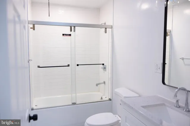 $2,600 | 3286 Cromwell Road, Philadelphia, PA 19114