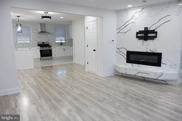 $2,600 | 3286 Cromwell Road, Philadelphia, PA 19114