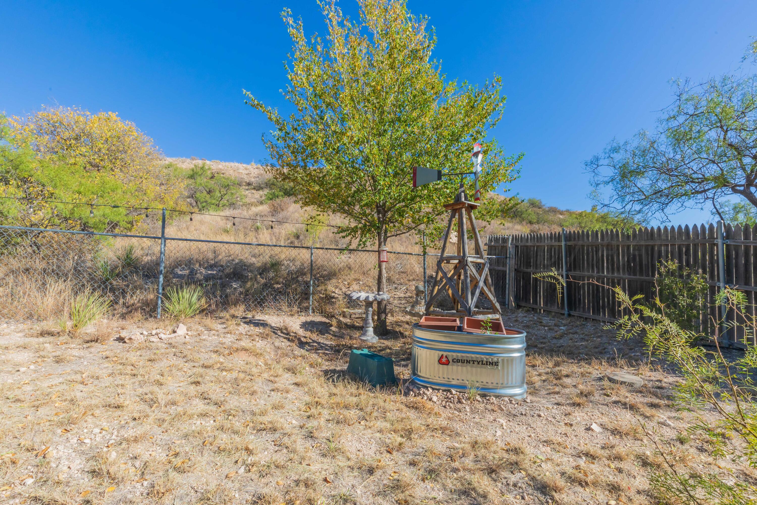 22 Kendall Road Amarillo, TX 79124 - Photo 39 of 47 BACKYARD VIEW 4