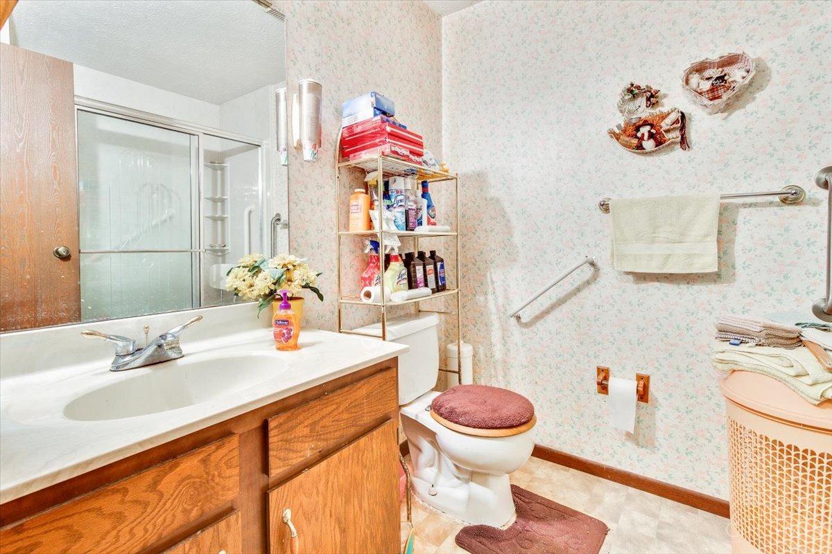 547 Davis Road, Unit 7 Cincinnati, OH 45255 - Photo 15 of 22 Gallery Image 15