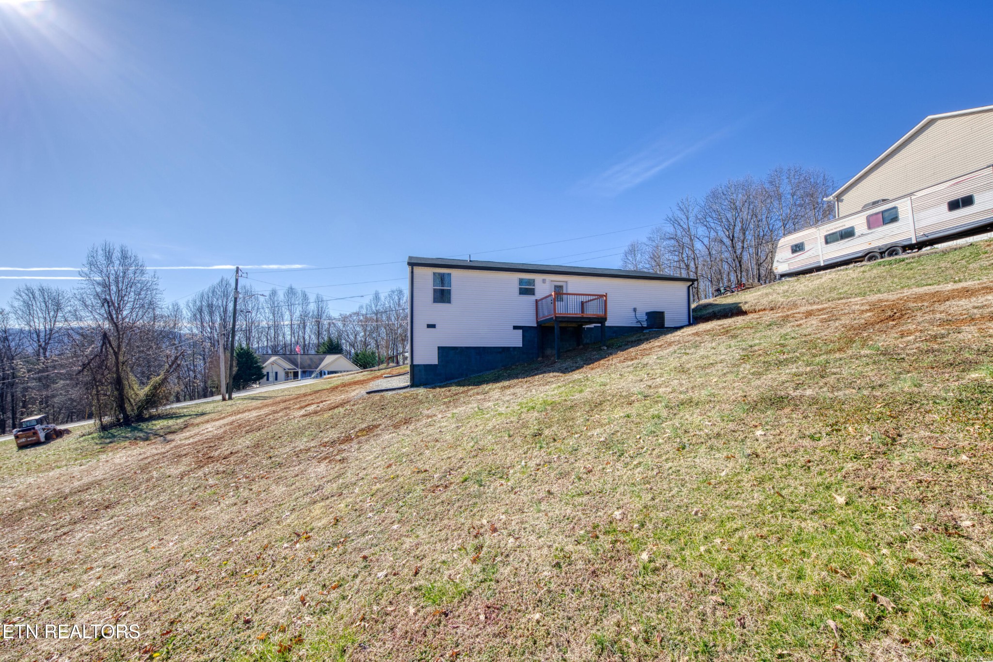 895 North Ridgecrest Road Luttrell, TN 37779 - Photo 21 of 35 Gallery Image 21