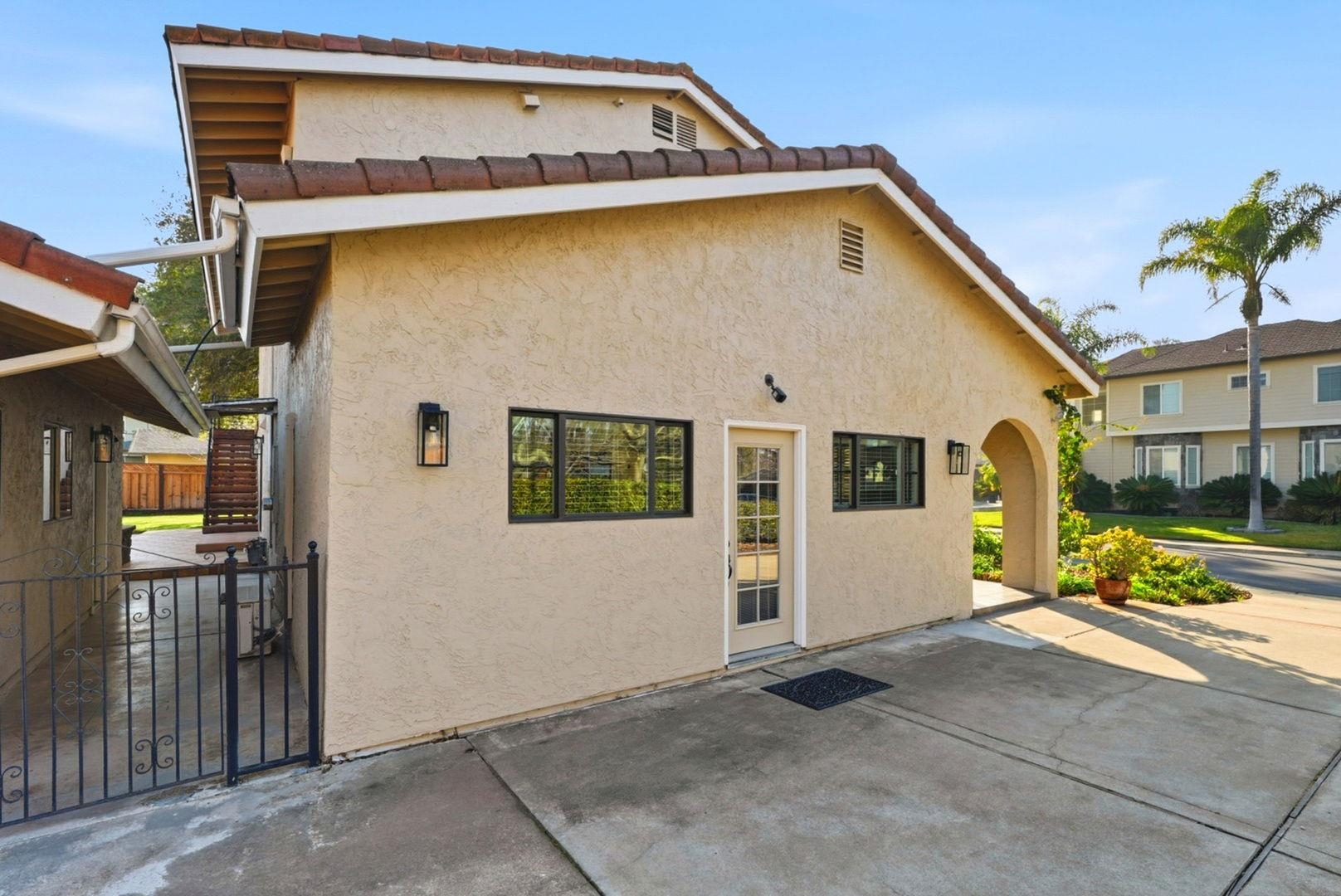 1368 Pegan Common Livermore, CA 94550 - Photo 38 of 47 a view of a house with a garage