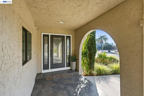 $1,749,000 | 1368 Pegan Common, Livermore, CA 94550