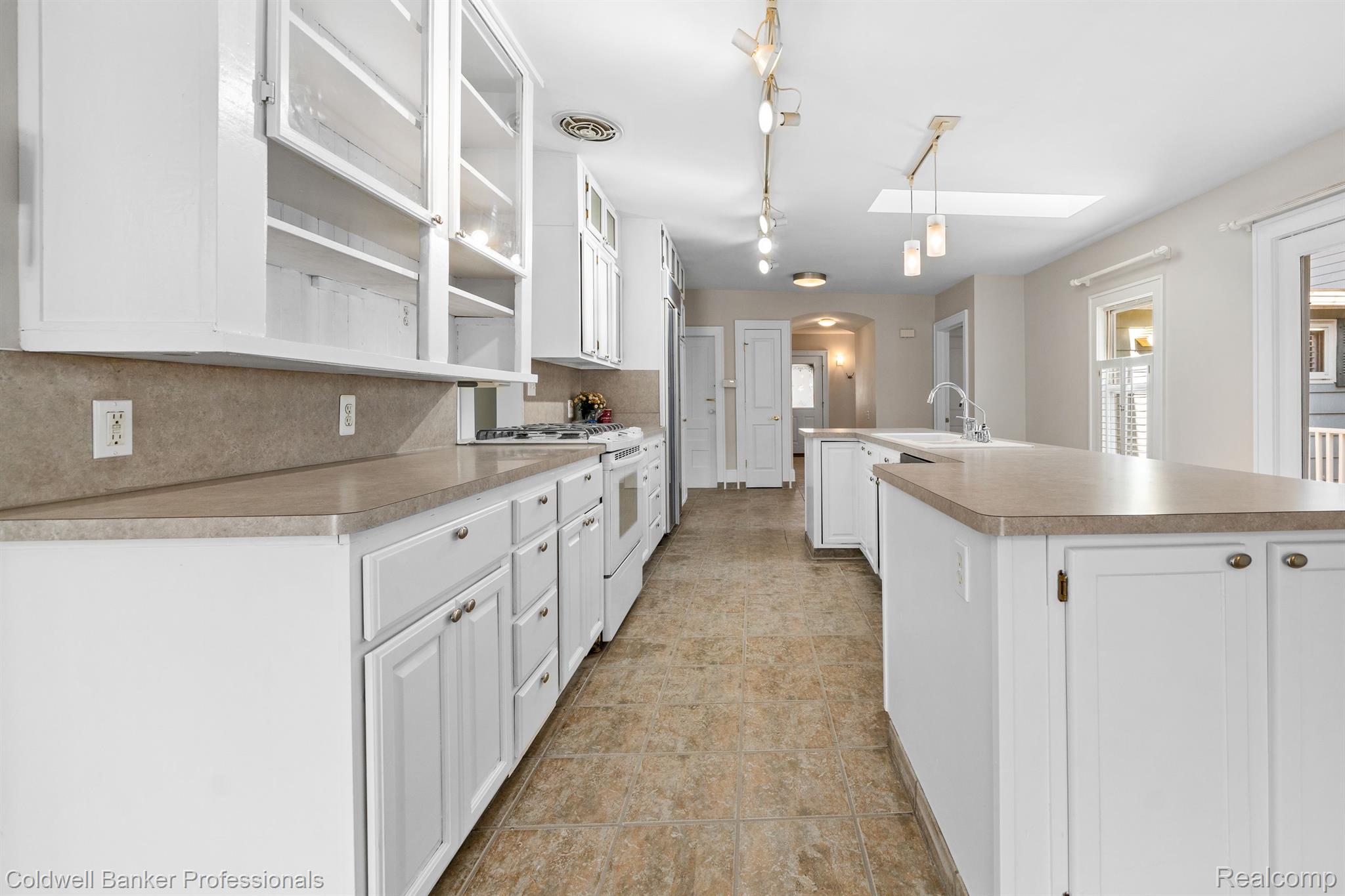 153 Pleasant Street Romeo, MI 48065 - Photo 17 of 22 Gallery Image 17