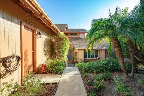 $1,079,900 | 872 Oro Grande Street, Oceanside, CA 92057