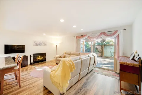 $1,100,000 | 872 Oro Grande Street, Oceanside, CA 92057