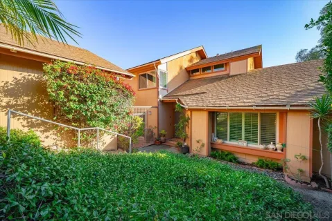$1,100,000 | 872 Oro Grande Street, Oceanside, CA 92057