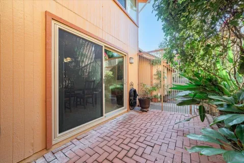 $1,100,000 | 872 Oro Grande Street, Oceanside, CA 92057