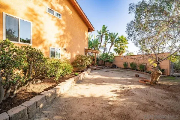$1,049,900 | 872 Oro Grande Street, Oceanside, CA 92057