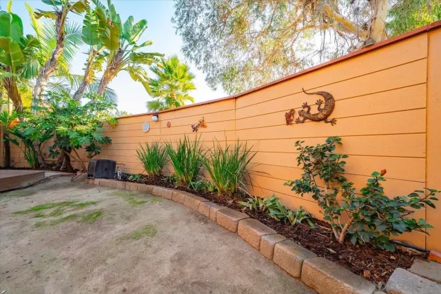 $1,100,000 | 872 Oro Grande Street, Oceanside, CA 92057