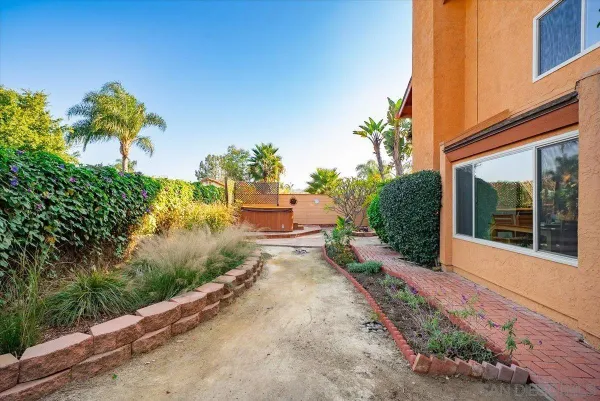 $1,049,900 | 872 Oro Grande Street, Oceanside, CA 92057