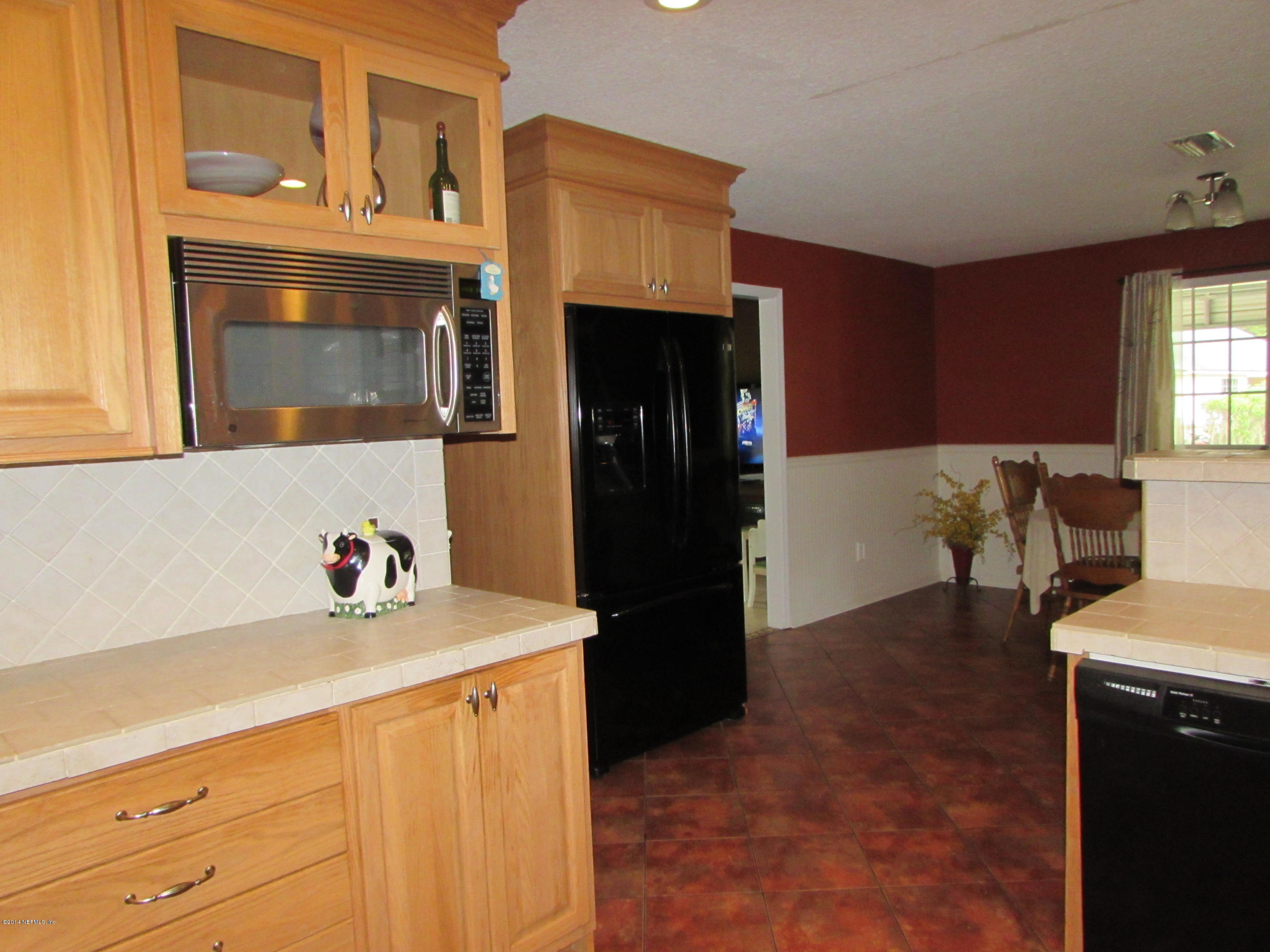 43774 Thomas Creek Road Callahan, FL 32011 - Photo 16 of 26 Built in Microwave