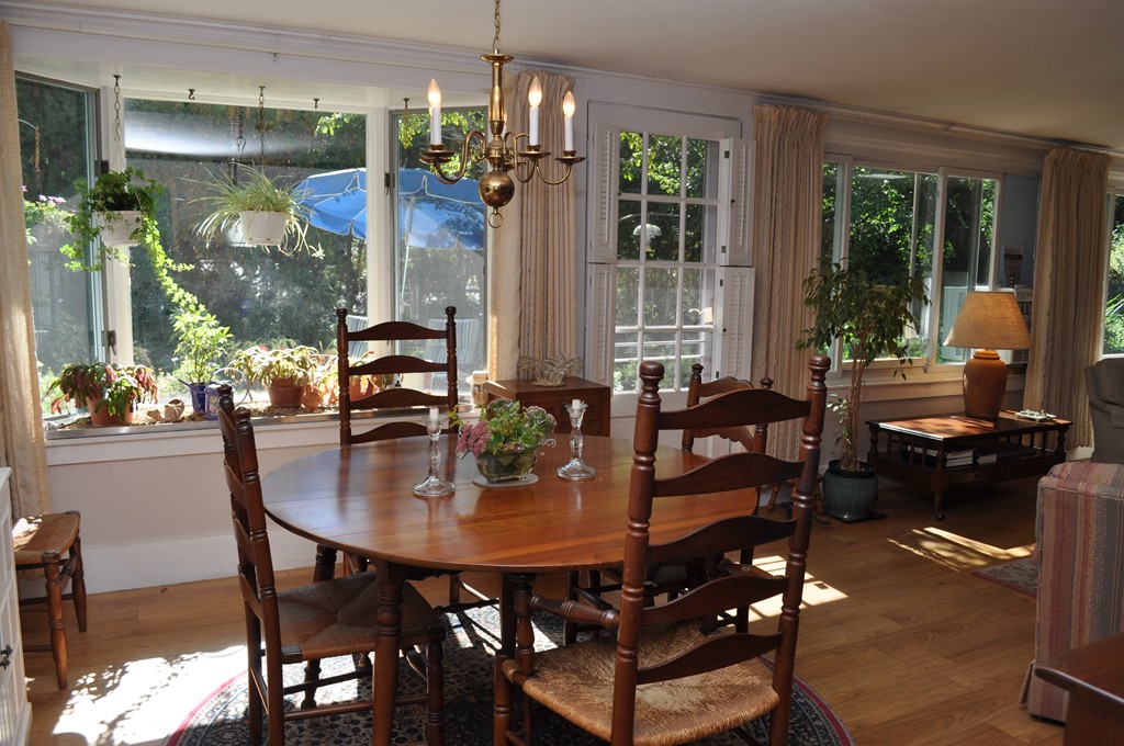 7 Knight Road Manchester, MA 01944 - Photo 3 of 19 Gallery Image 3