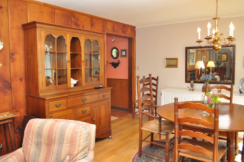 7 Knight Road Manchester, MA 01944 - Photo 6 of 19 Gallery Image 6