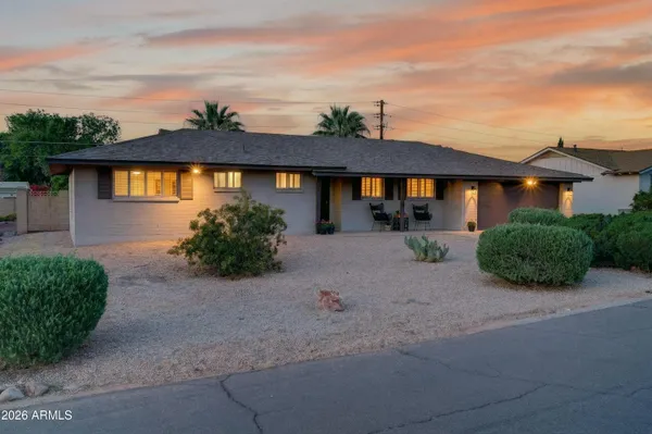$925,000 | 5910 East Edgemont Avenue, Scottsdale, AZ 85257
