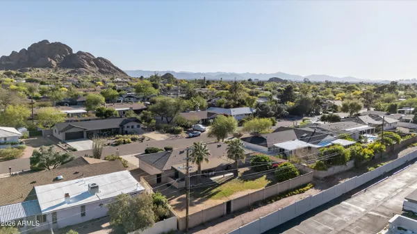 $925,000 | 5910 East Edgemont Avenue, Scottsdale, AZ 85257
