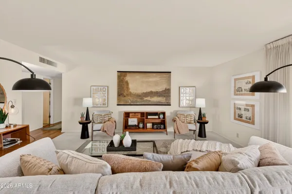 $925,000 | 5910 East Edgemont Avenue, Scottsdale, AZ 85257