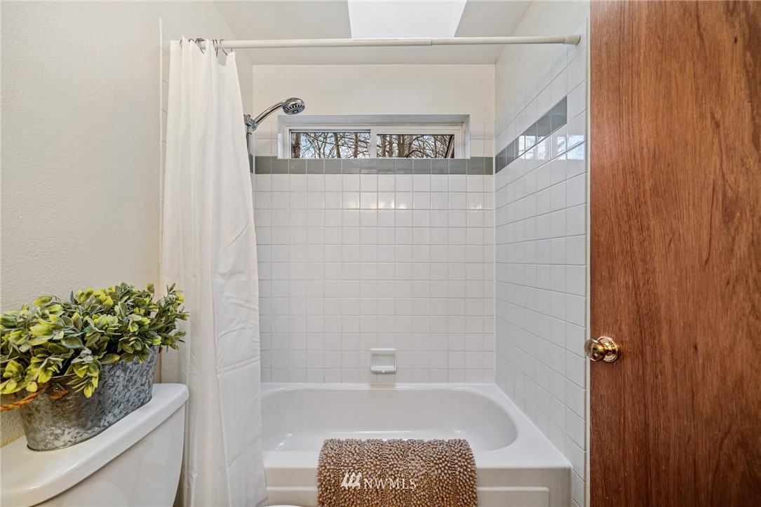 1415 225th Street Southwest Bothell, WA 98021 - Photo 18 of 33