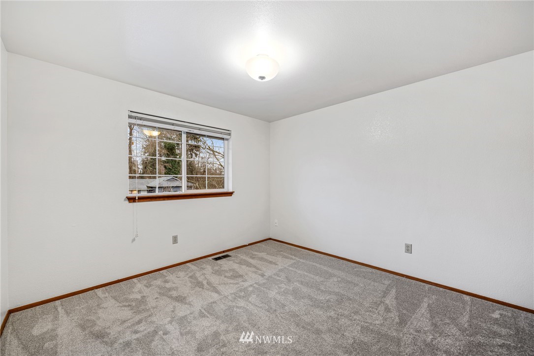 1415 225th Street Southwest Bothell, WA 98021 - Photo 25 of 33