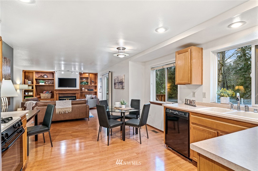 1415 225th Street Southwest Bothell, WA 98021 - Photo 8 of 33